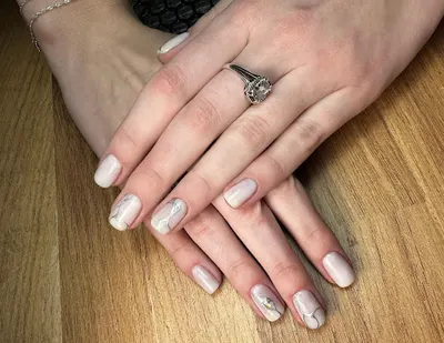 AK Studio Urody Anna Kubik – Makijaż Permanentny Laminacja Manicure Będzin